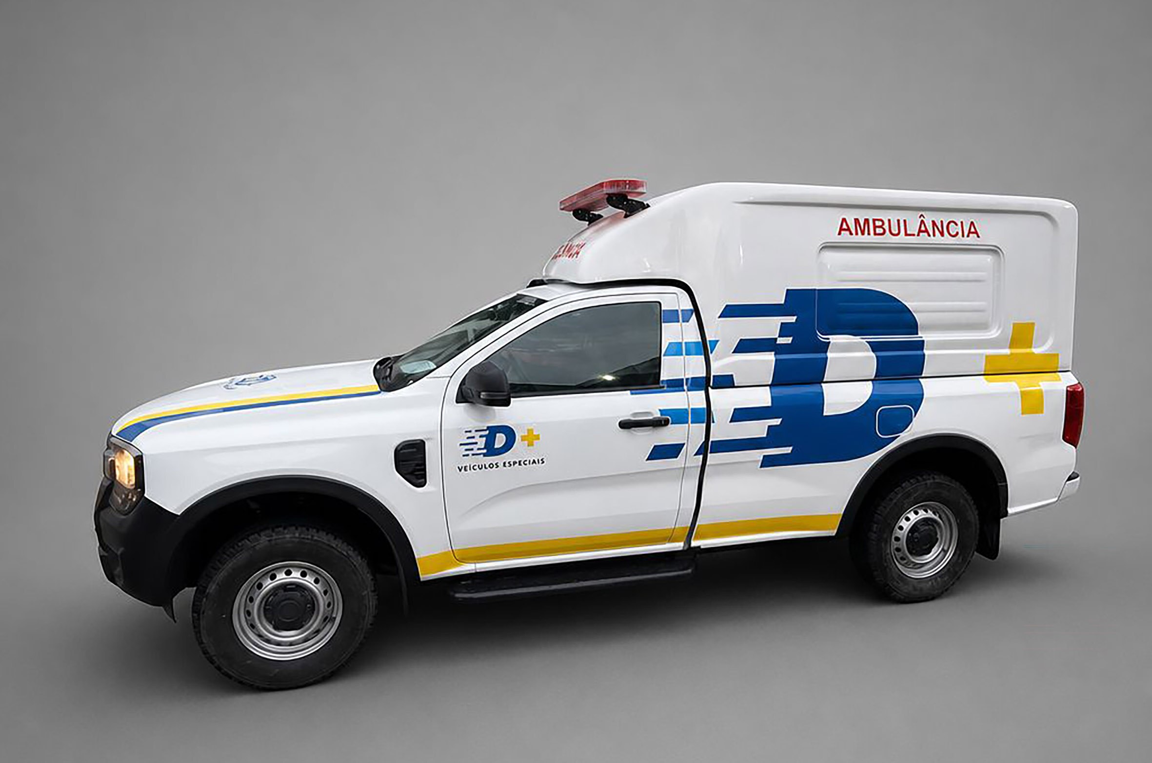 Ford Ranger ambulância branca
